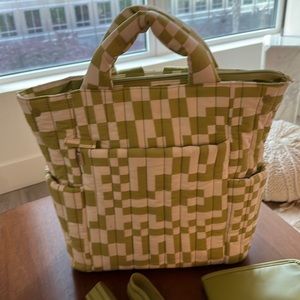 Beis x Elsa collection backpack tote green changing pad, stroller straps, etc.